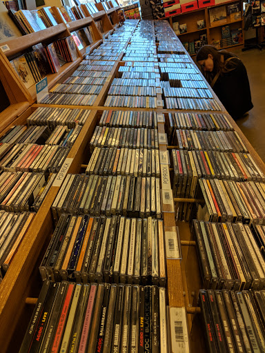 Book Store «Half Price Books», reviews and photos, 17145 W Bluemound Rd, Brookfield, WI 53005, USA