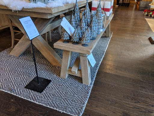 Furniture Store «Pottery Barn», reviews and photos, 1415 4th St, Santa Monica, CA 90401, USA