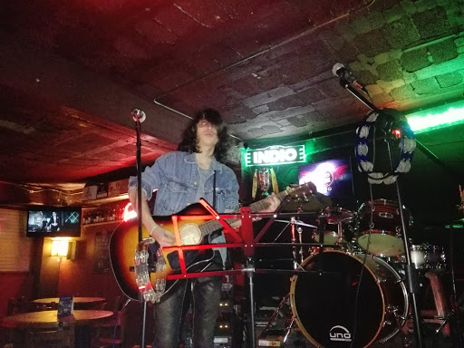 Metro Rock Bar