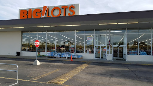 Big Lots, 1345 Clifty Dr, Madison, IN 47250, USA, 