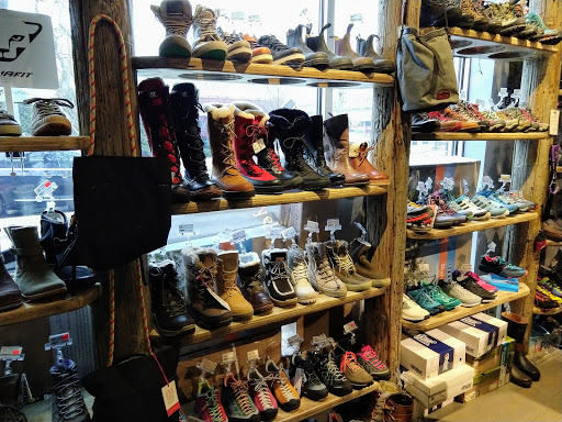 Camping Store «Yellow Wood», reviews and photos, 401 E Silver Spring Dr, Whitefish Bay, WI 53217, USA