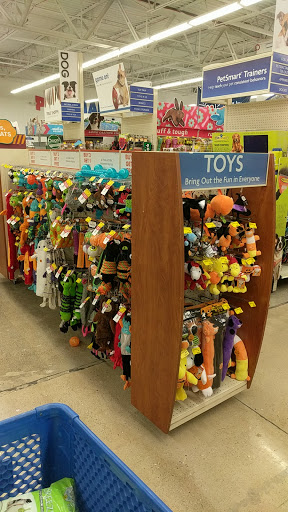 Pet Supply Store «PetSmart», reviews and photos, 291 Skokie Blvd, Northbrook, IL 60062, USA