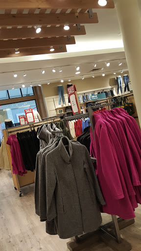 Clothing Store «L.L. Bean», reviews and photos, 8095 Tysons Corner Center, McLean, VA 22102, USA