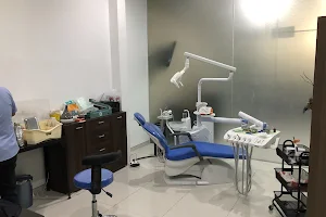 Dr Smile (Dental Specialist And Medical Doctor) image