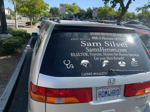 Car Wash «Valencia Car Wash», reviews and photos, 24233 Creekside Rd, Valencia, CA 91355, USA