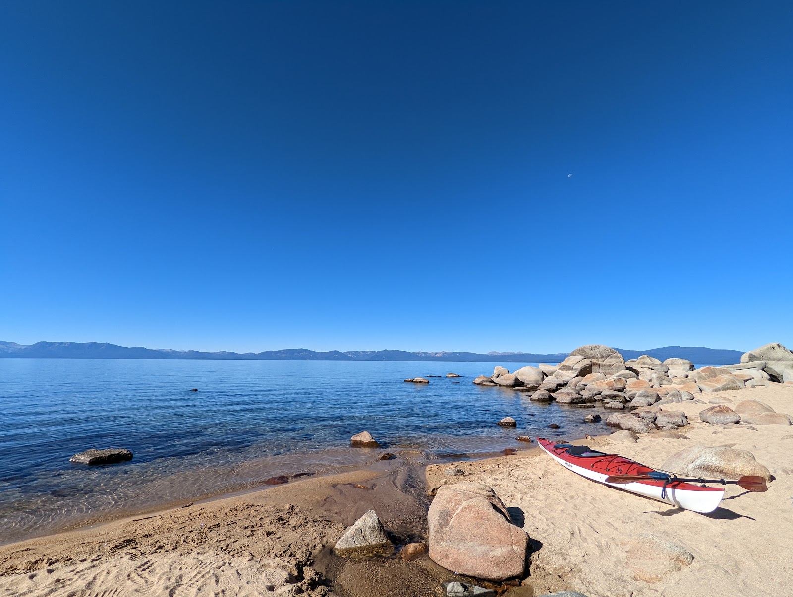 Photo de Chimney Beach situé dans une zone naturelle