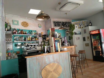 Bar petit cafe - C/ de Cala Tarida, s/n, 07829, Illes Balears, Spain