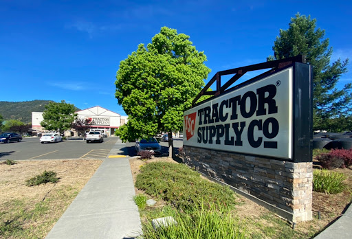 Home Improvement Store «Tractor Supply Co.», reviews and photos, 1248 Airport Park Blvd, Ukiah, CA 95482, USA