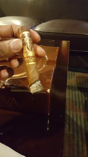 Tobacco Shop «Cigar Inn», reviews and photos, 119 W Main St, Belleville, IL 62220, USA