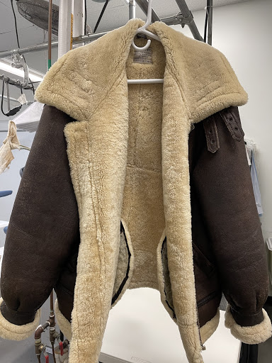 Dry Cleaner «Lapels Dry Cleaning Tampa», reviews and photos, 17503 Preserve Walk Ln, Tampa, FL 33647, USA