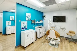 Modern American Dentistry - Woodland Hills image