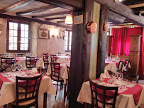 Atmosphère du Auberge des Trois Châteaux hotel-restaurant à Eguisheim - n°16