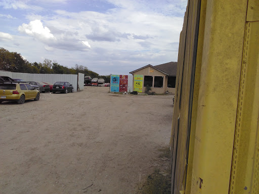 Used Auto Parts Store «JPH DBA Patino Auto Parts», reviews and photos, 124 Lakeside Rd, Mesquite, TX 75181, USA