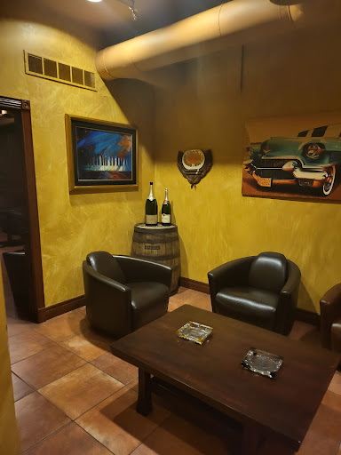 Tobacco Shop «La Casa Cigars and Lounge - Retail», reviews and photos, 1502 Randolph Street #100, Detroit, MI 48226, USA