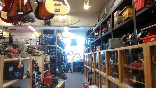 Pawn Shop «Humboldt Bay Trade & Pawn», reviews and photos, 1435 5th St, Eureka, CA 95501, USA