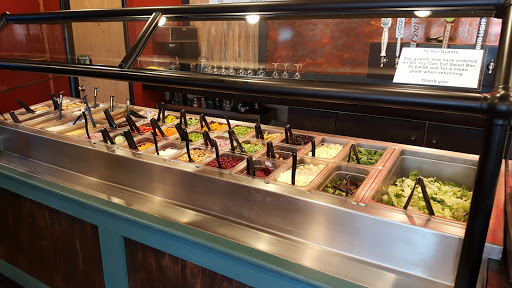 Pizza Restaurant «Round Table Pizza», reviews and photos, 1278 Stabler Ln, Yuba City, CA 95993, USA