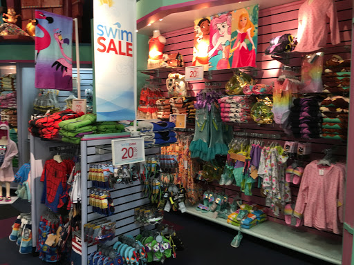 Shopping Mall «Oxmoor Center», reviews and photos, 7900 Shelbyville Rd, Louisville, KY 40222, USA