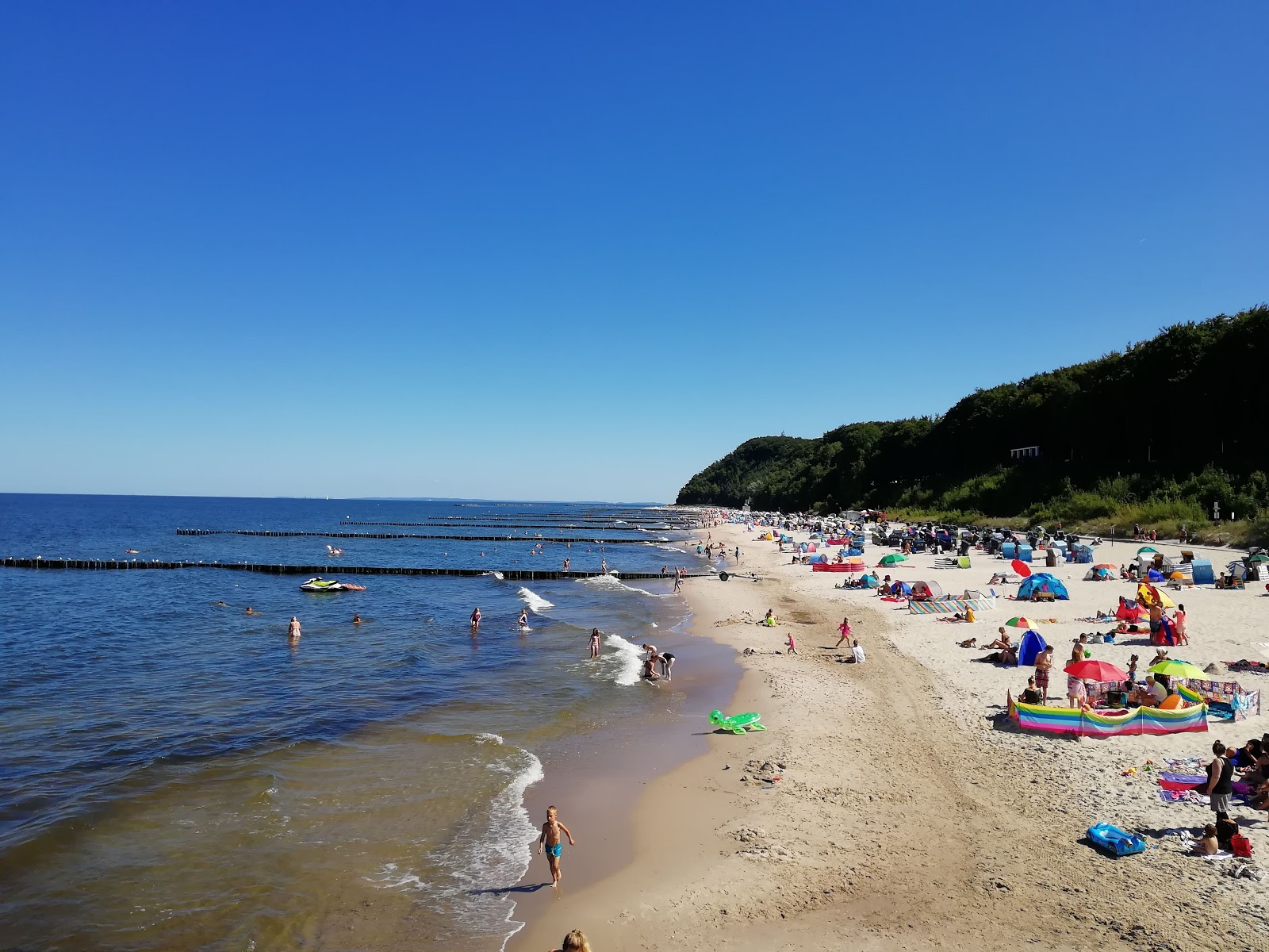 Zdjęcie Koserow Strand z powierzchnią beżowy piasek