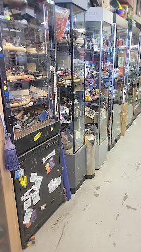 Antique Store «The Antique & Thrift Shop», reviews and photos, 100 Sunrise Hwy, Valley Stream, NY 11581, USA