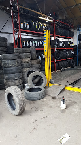 Ideal Tyres - Tire shop