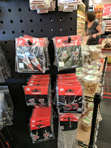 Grocery Store «Food King», reviews and photos, 2706 26th St, Lubbock, TX 79410, USA