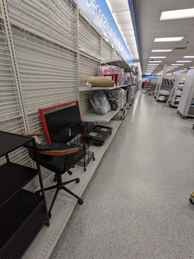 Clothing Store «Ross Dress for Less», reviews and photos, 352 S College Rd, Wilmington, NC 28403, USA