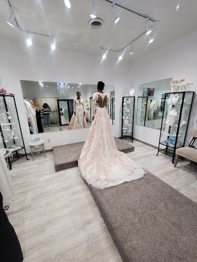Bridal Shop «Alan Evans Bridal», reviews and photos, 512 Center Ave, Moorhead, MN 56560, USA