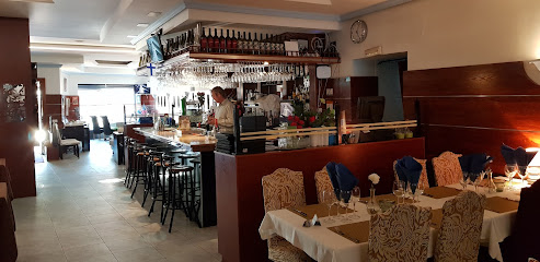 Harry,s Lounge & Kitchen - C. Ulpiano, 16, 03182 Torrevieja, Alicante, Spain