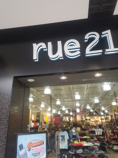 Shopping Mall «Green Tree Mall», reviews and photos, 757 E Lewis and Clark Pkwy, Clarksville, IN 47129, USA