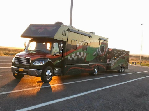 RV Repair Shop «Lafayette Auto Body & RV Repair», reviews and photos, 204 3rd St, Lafayette, OR 97127, USA