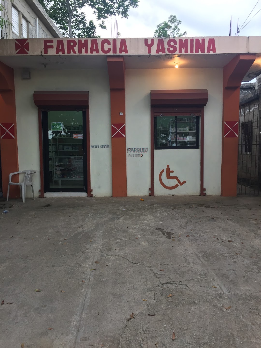Farmacia Yasmina