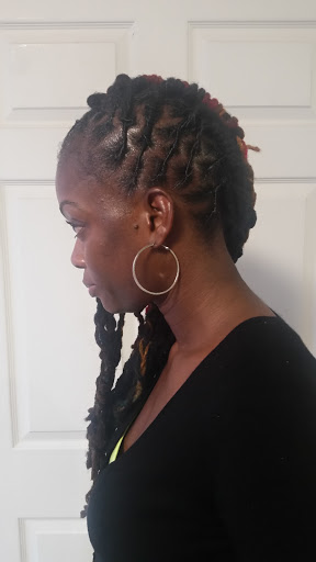 Beauty Salon «Creasiones Beauty Salon», reviews and photos, 1276 Nostrand Ave, Brooklyn, NY 11226, USA