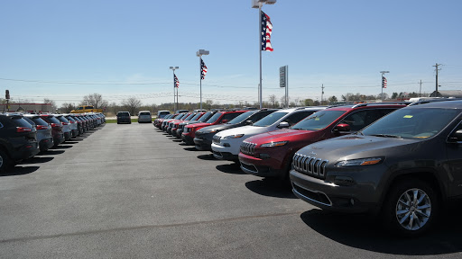 Used Car Dealer «Bob Poynter Chrysler Dodge Jeep Ram of Seymour», reviews and photos, 1873 E Tipton St, Seymour, IN 47274, USA