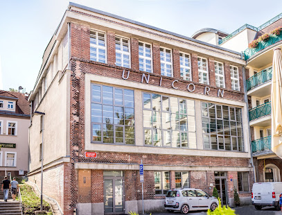 Unicorn Vysoká škola s. r. o.