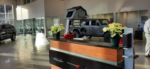 Car Dealer «Friendship Chrysler Jeep Dodge RAM», reviews and photos, 2638 W State St, Bristol, TN 37620, USA