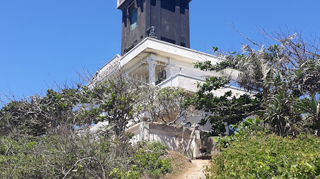 Cửa hàng Gốm Bàu Trúc ở Biển Cổ Thạch