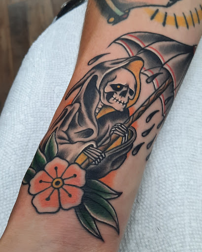 Explore elbow tattoo ideas traditional, creative tattoo ideas in Waynesville, available at Classic Tattoo Company