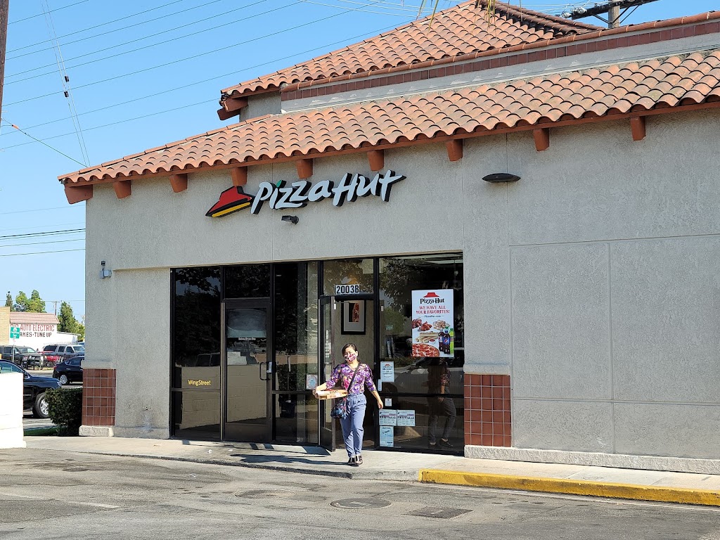 Pizza Hut 92703
