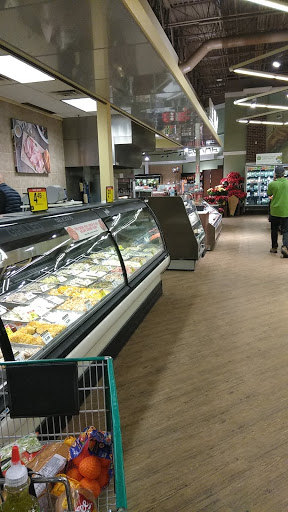 Grocery Store «Metro Market», reviews and photos, 1123 N Van Buren St, Milwaukee, WI 53202, USA