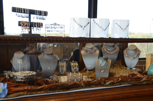 Jeweler «K Hollis Jewelers», reviews and photos, 147 S Randall Rd, Batavia, IL 60510, USA