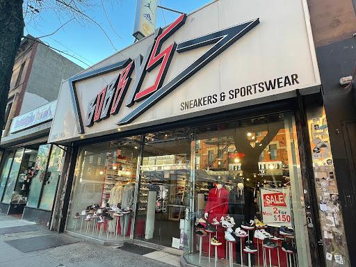 Clothing Store «Bobby Sportswear», reviews and photos, 508 5th Ave, Brooklyn, NY 11215, USA