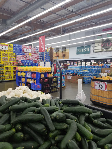 Grocery Store «Superior Grocers», reviews and photos, 9801 Laurel Canyon Blvd, Pacoima, CA 91331, USA