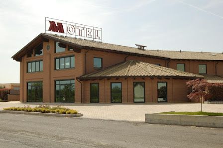 HM MotelHotel Via Carlo Mussa, 694, 15073 Castellazzo Bormida AL, Italia