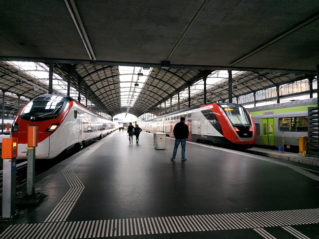 Kommentare und Rezensionen über Bahnhof Luzern