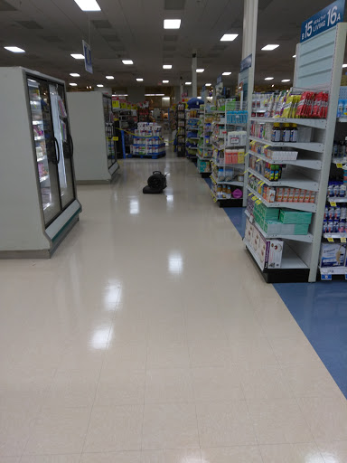 Grocery Store «Schnucks», reviews and photos, 6083 Mid Rivers Mall Dr, St Charles, MO 63304, USA