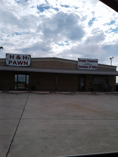 Pawn Shop «H & H Pawn», reviews and photos, 532 10th St, Floresville, TX 78114, USA