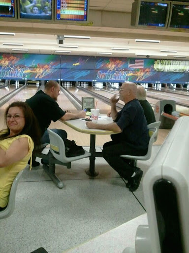 Bowling Alley «Brunswick Zone Foothill Lanes», reviews and photos, 17238 E Foothill Blvd, Fontana, CA 92335, USA