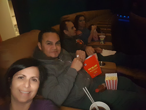 Movie Theater «North Riverside Luxury 6: Classic Cinemas», reviews and photos, 7501 W Cermak Rd, Riverside, IL 60546, USA