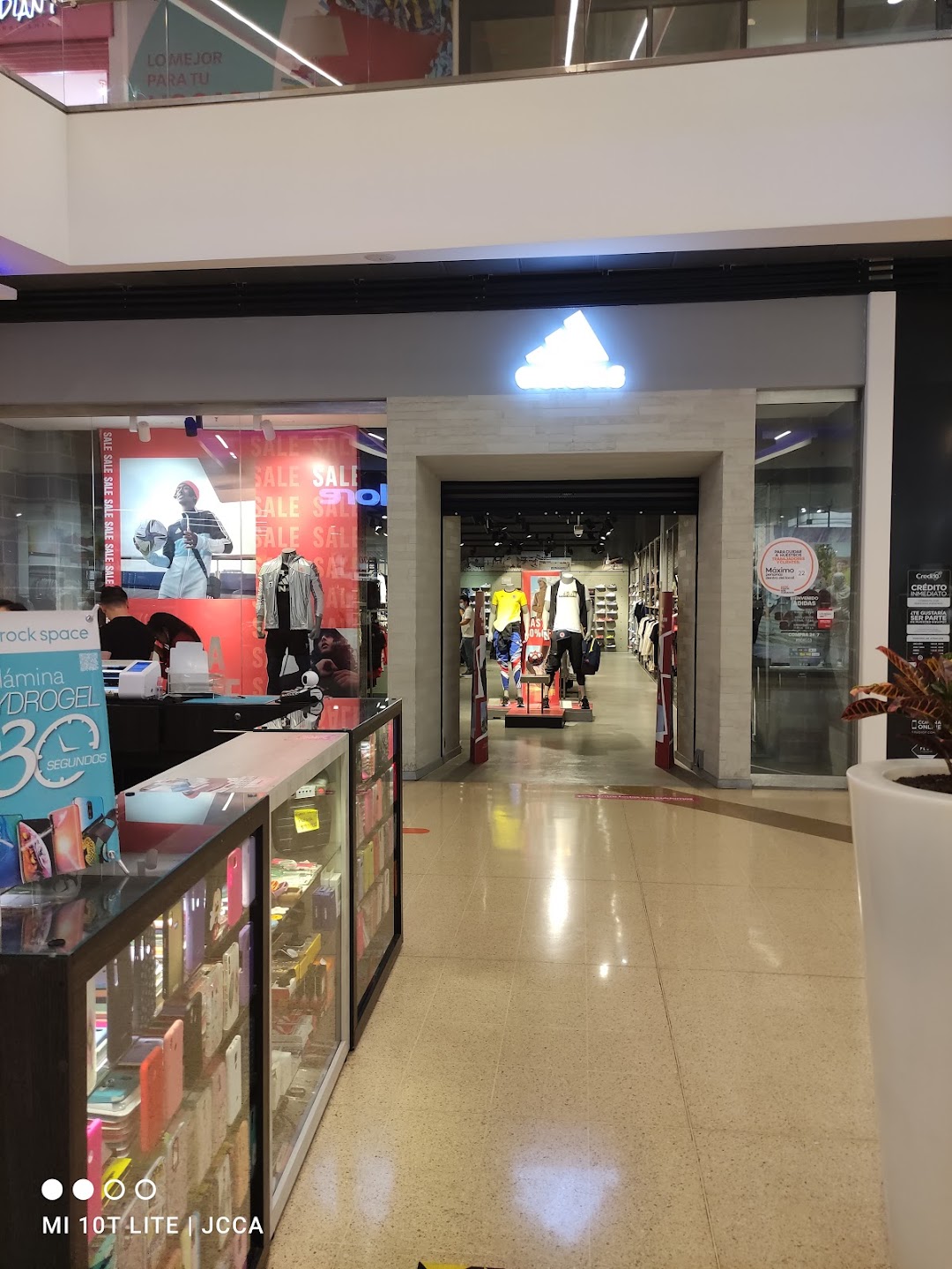 adidas Store Mall Plaza Manizales