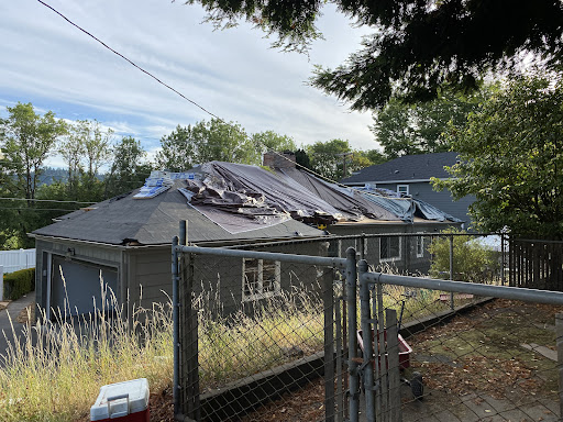 Roofing Contractor «Cascade Roofing Portland», reviews and photos, 6950 SW Hampton St, Portland, OR 97223, USA